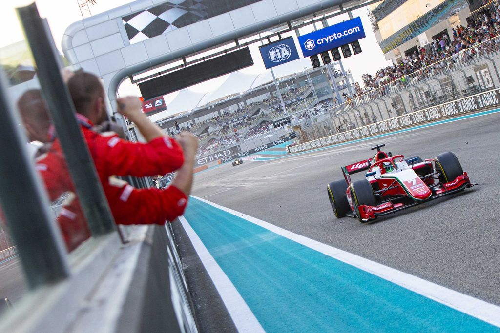 Stærk afslutning for Frederik Vesti - Så TÆT på!
(Foto: Joan Cordina, Prema)
